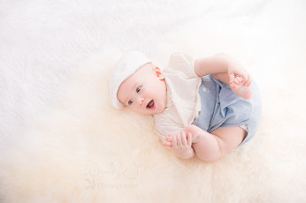 Vancouver baby photography, 6 month old boy.