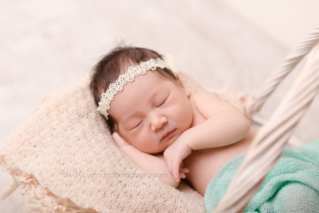 Newborn baby girl. Baby photography session in Vancouver, British Columbia.